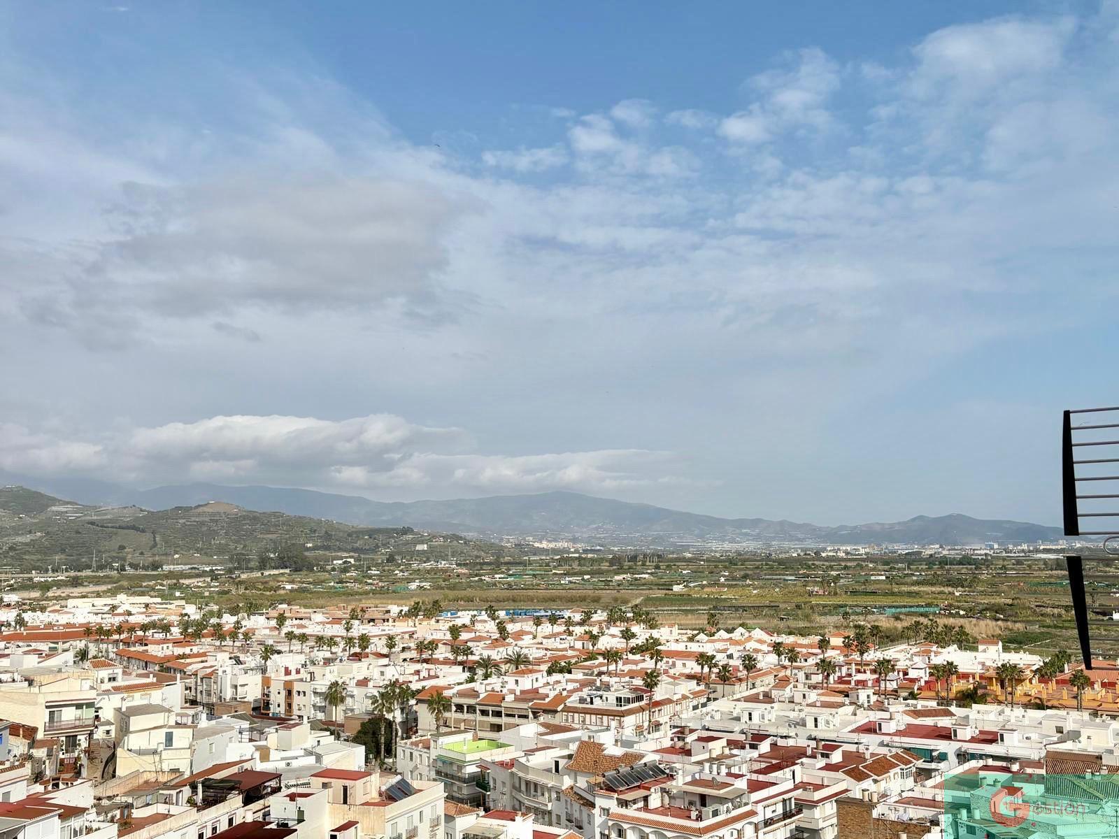 Venta de piso en Salobreña