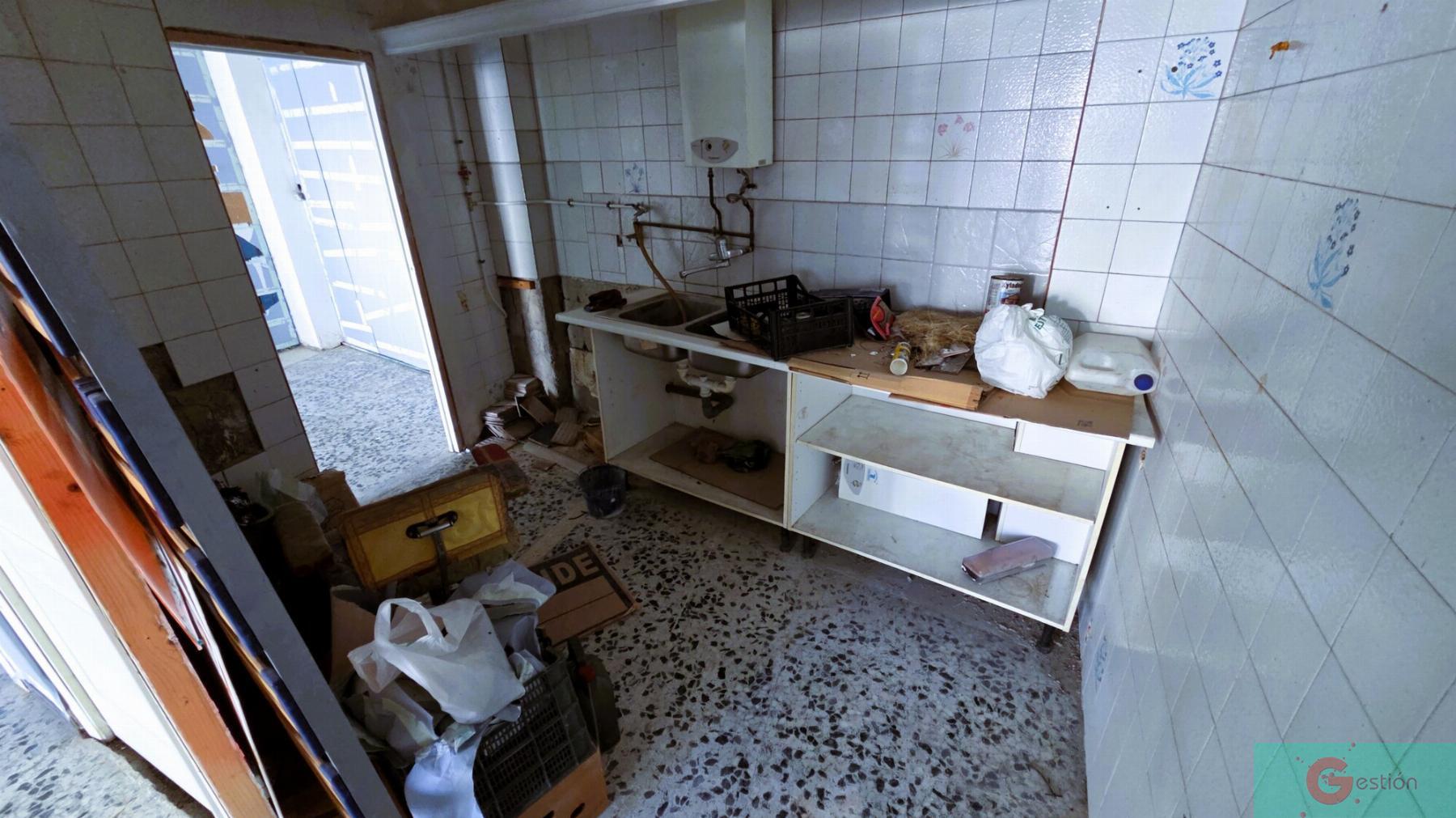 Venta de local en Salobreña