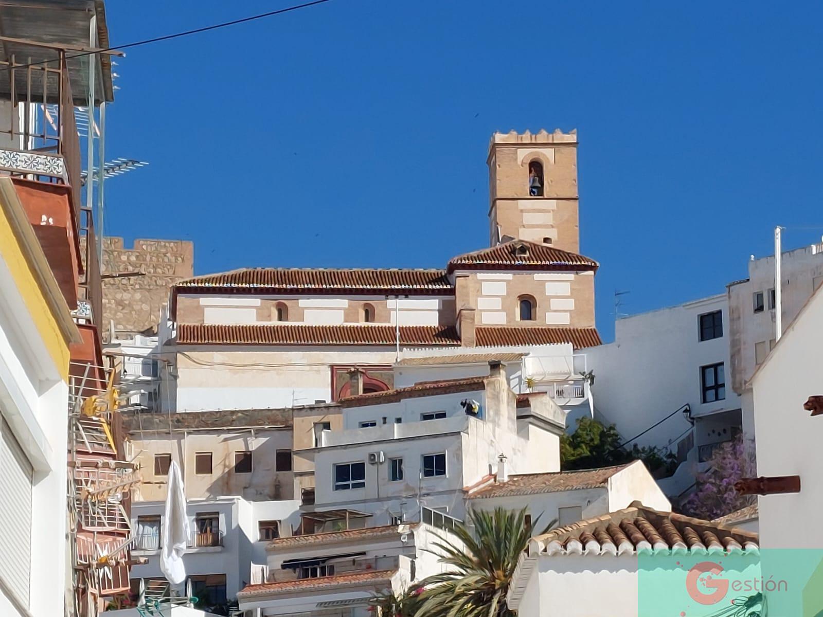 Venta de casa en Salobreña