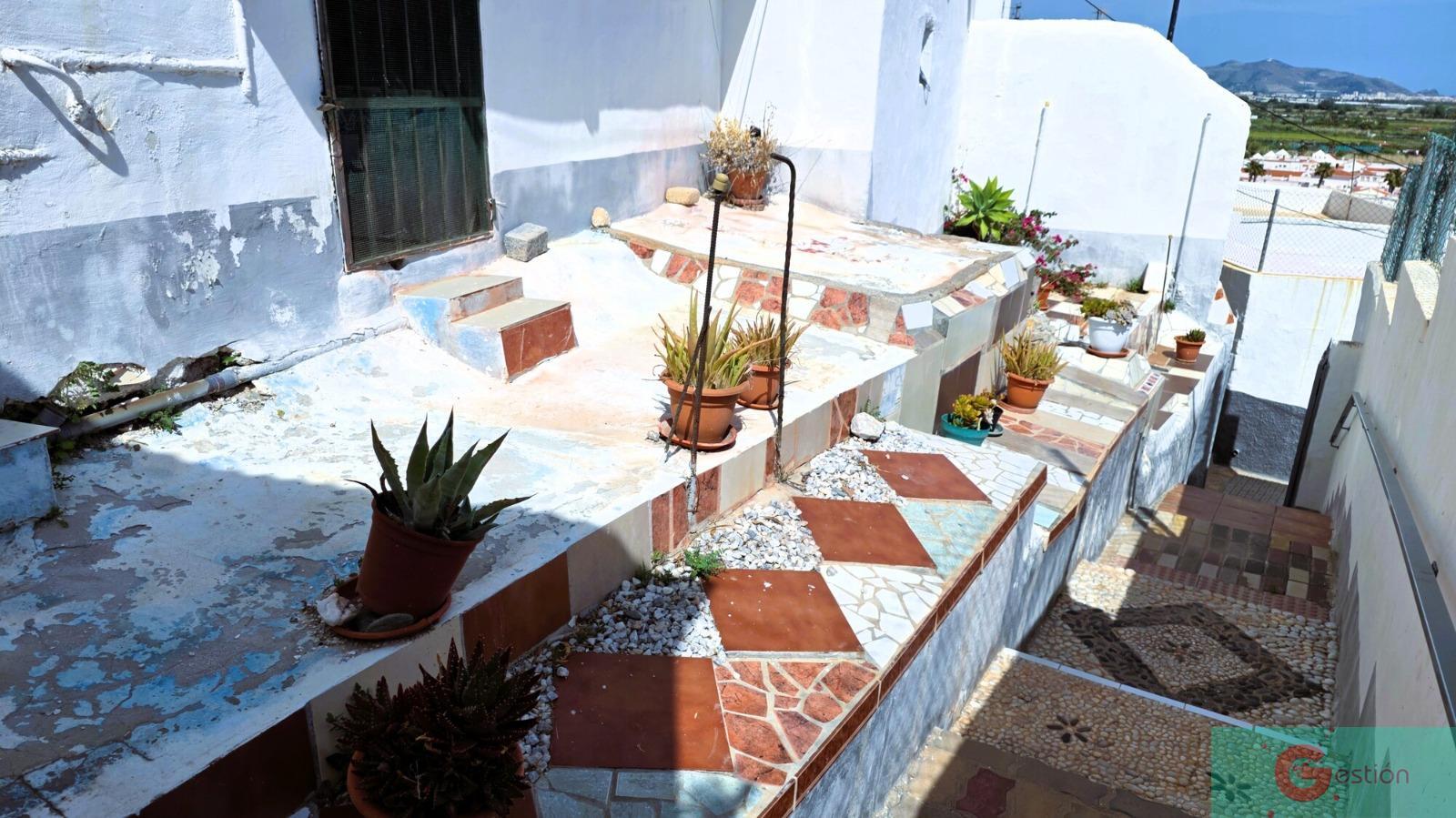 Venta de casa en Salobreña