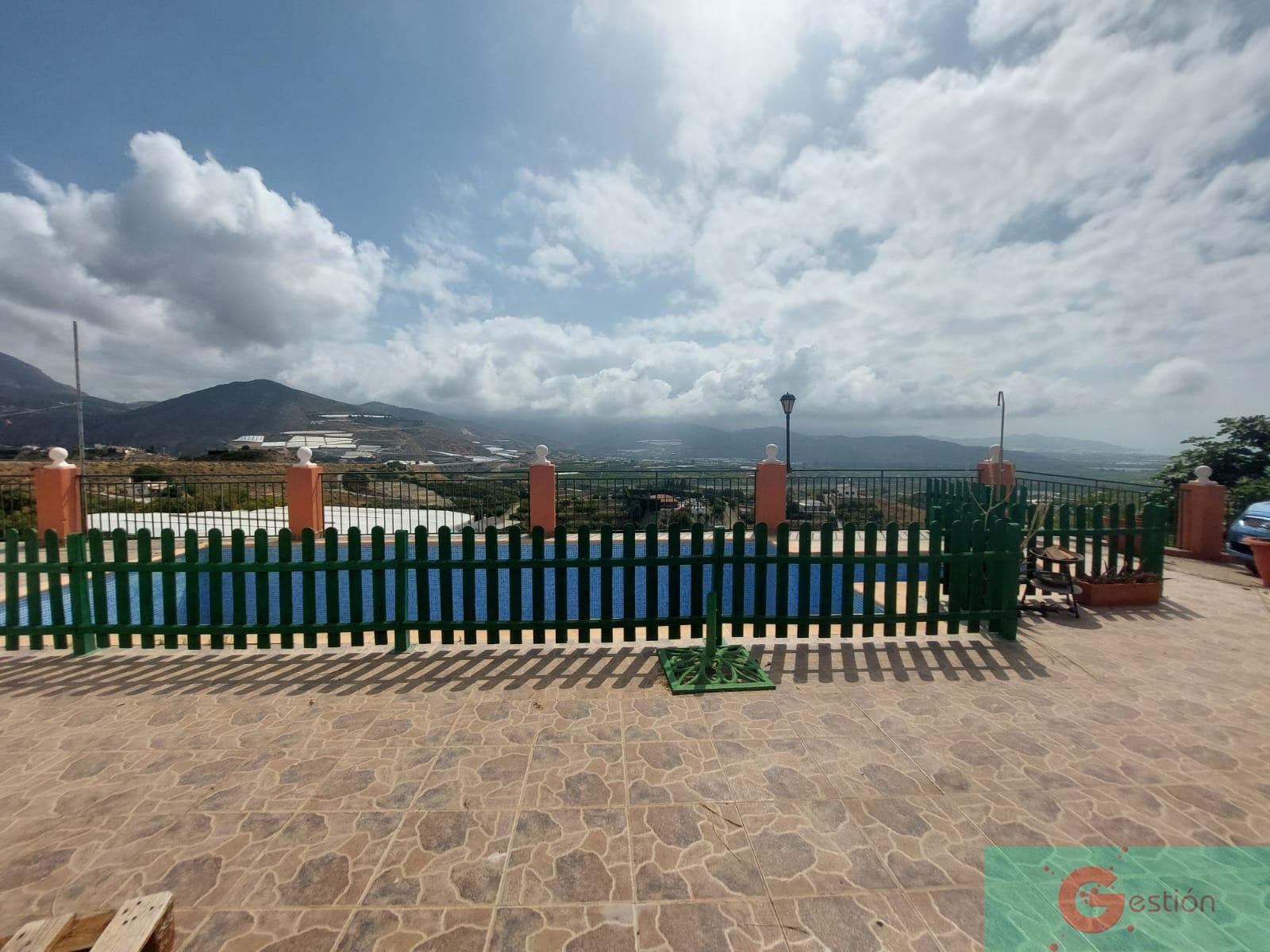Venta de finca de recreo en Salobreña
