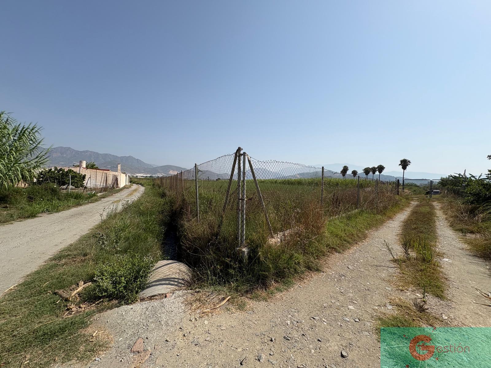 Venta de finca de recreo en Salobreña