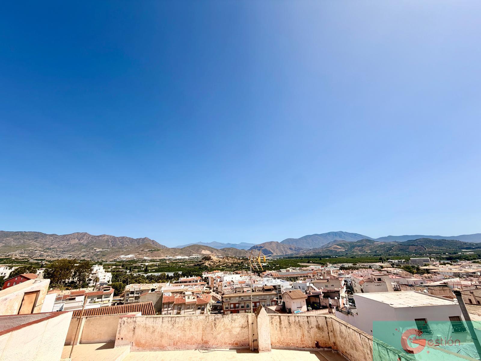 Venta de casa en Salobreña