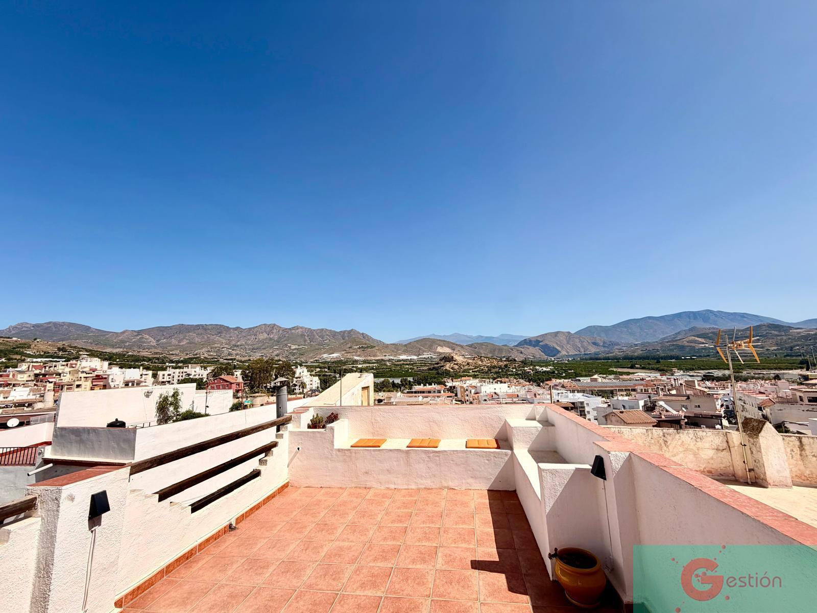Venta de casa en Salobreña