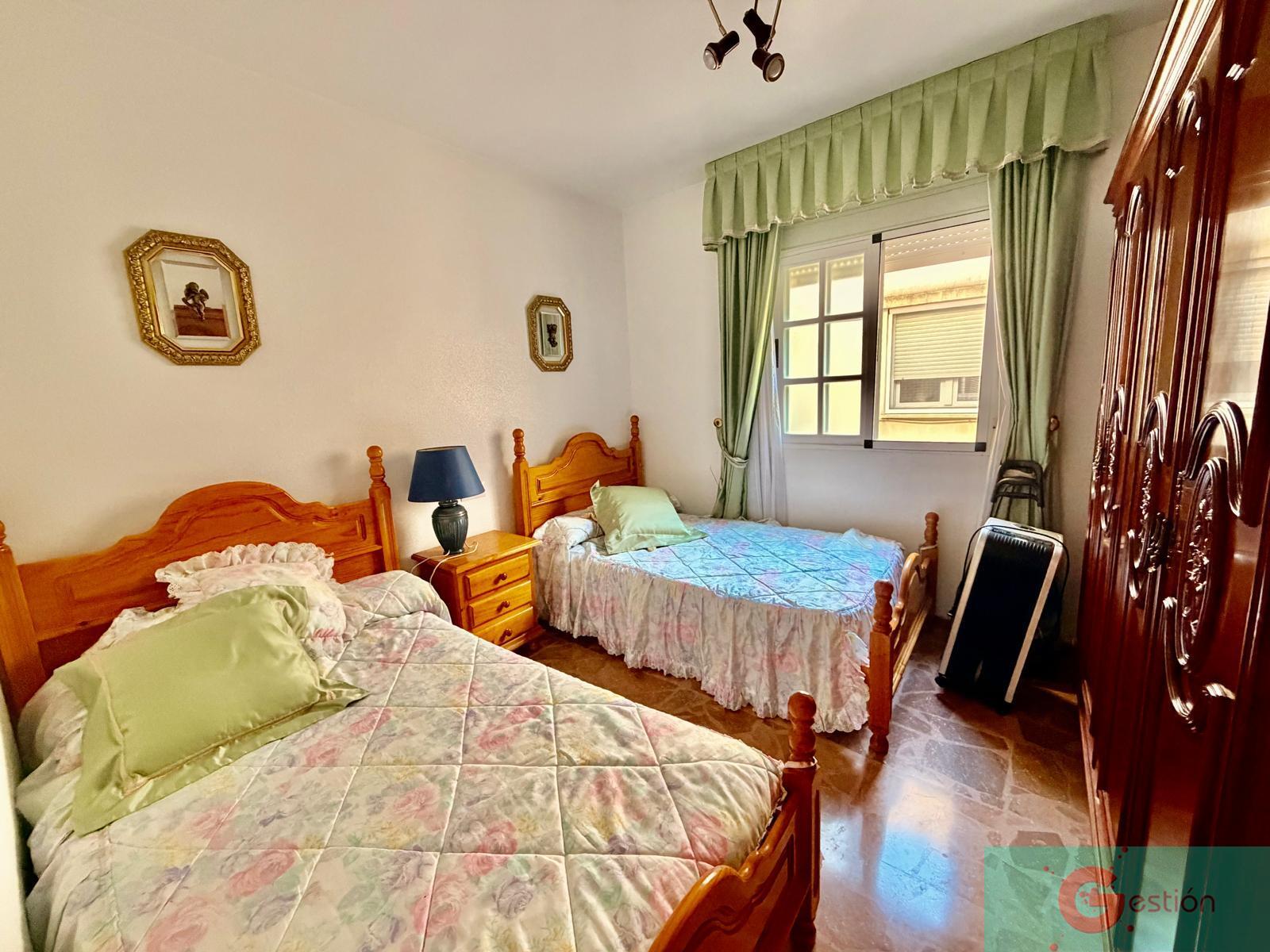 For sale of flat in Salobreña