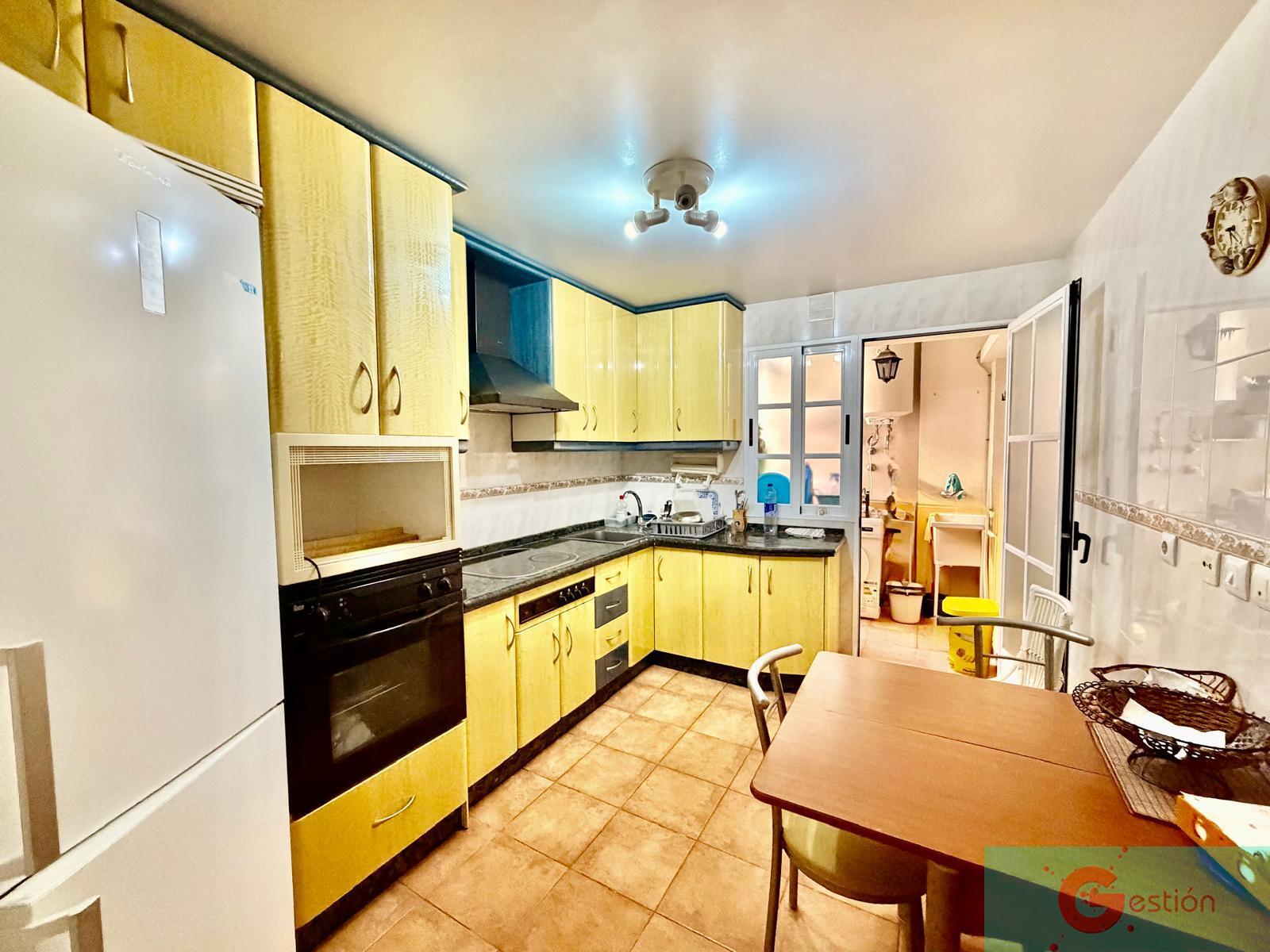 For sale of flat in Salobreña