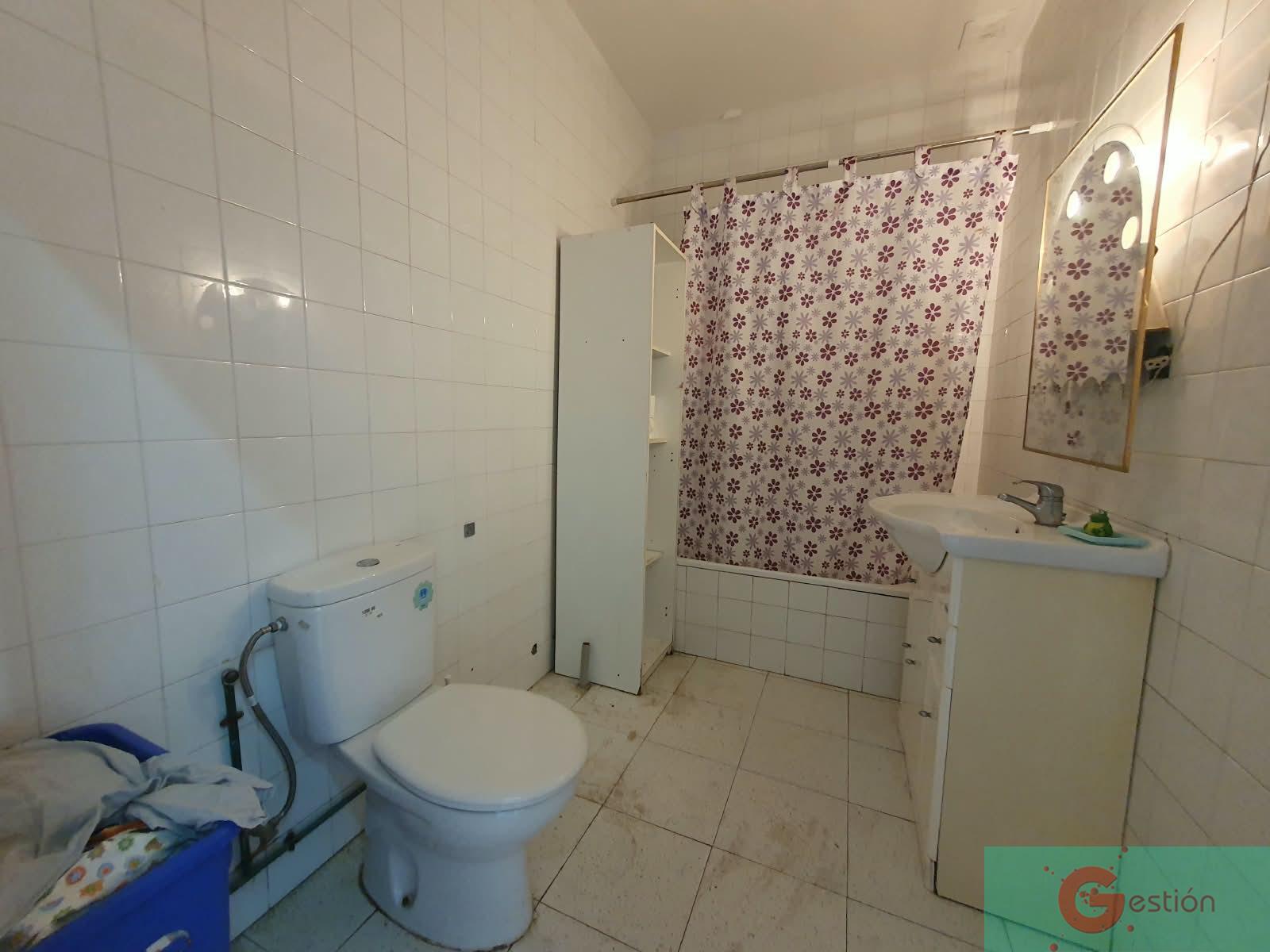 Venta de local en Salobreña