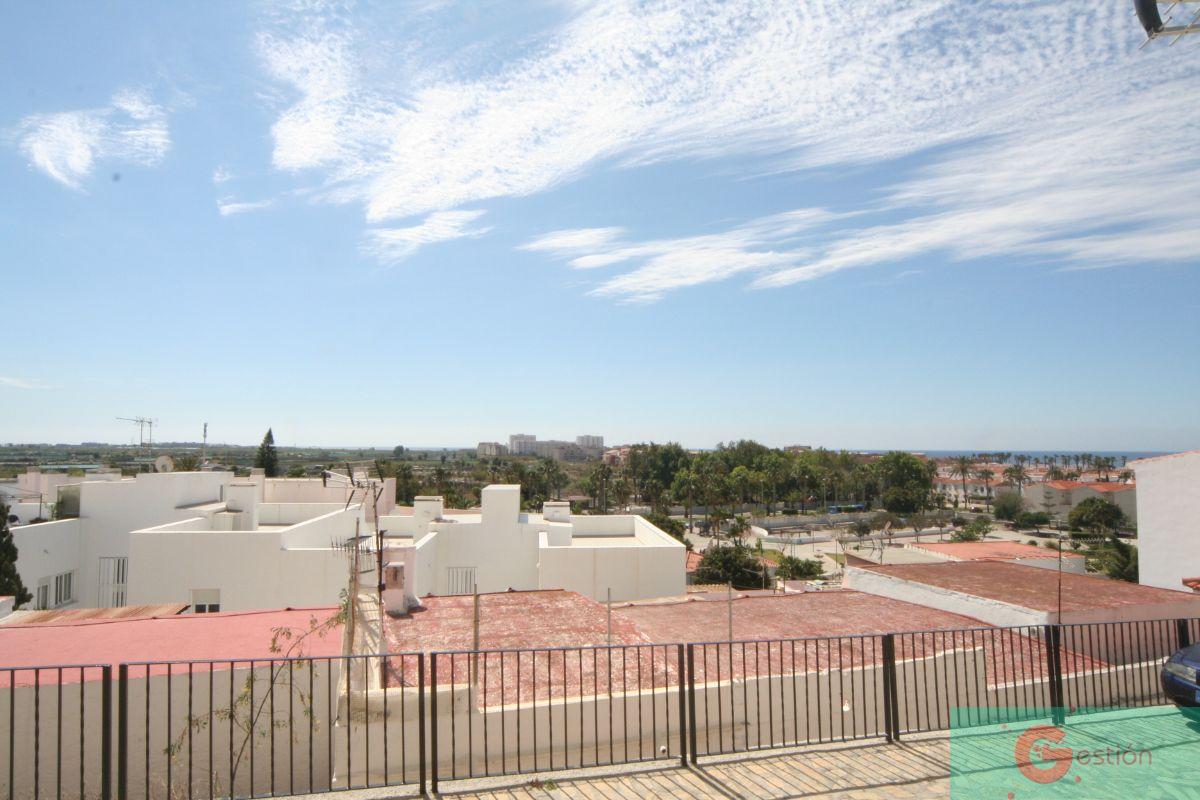 For sale of duplex in Salobreña