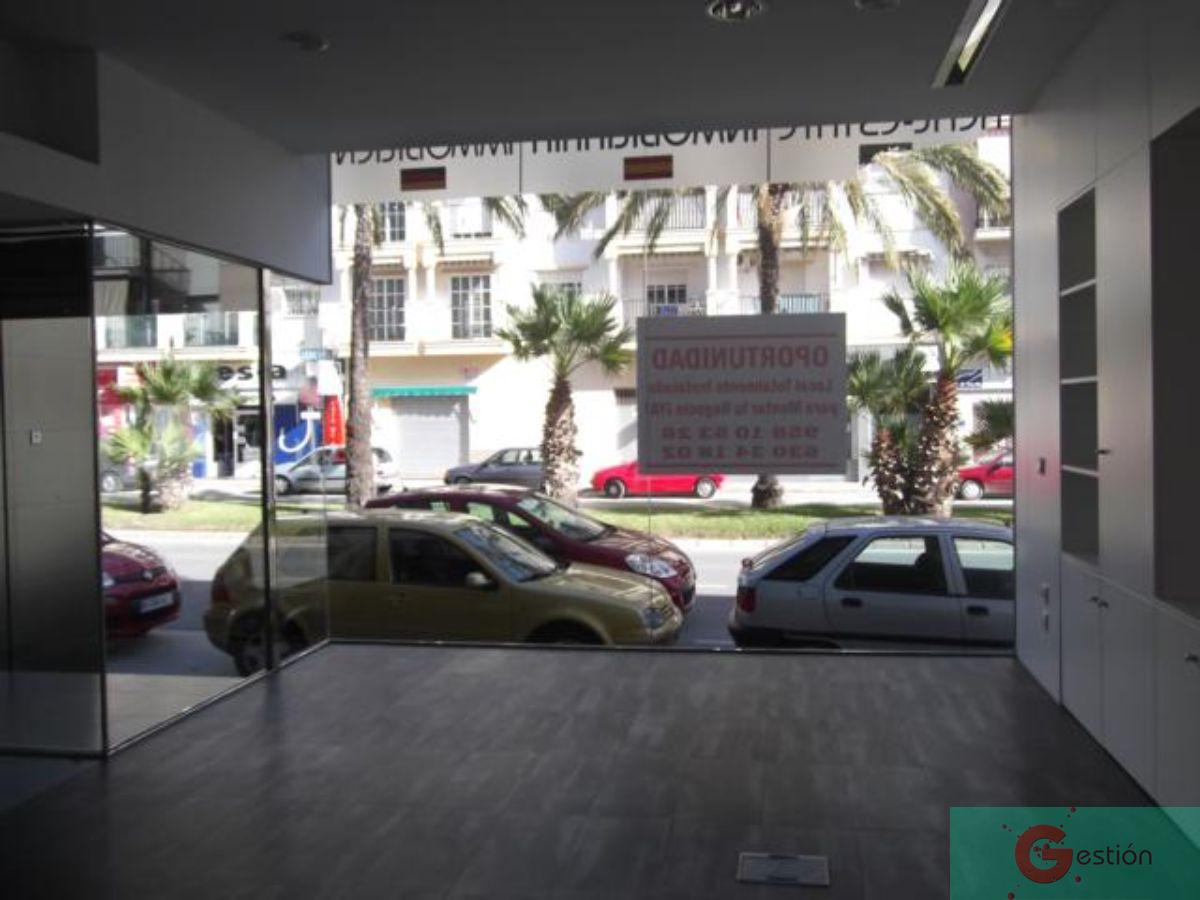 For sale of commercial in Salobreña