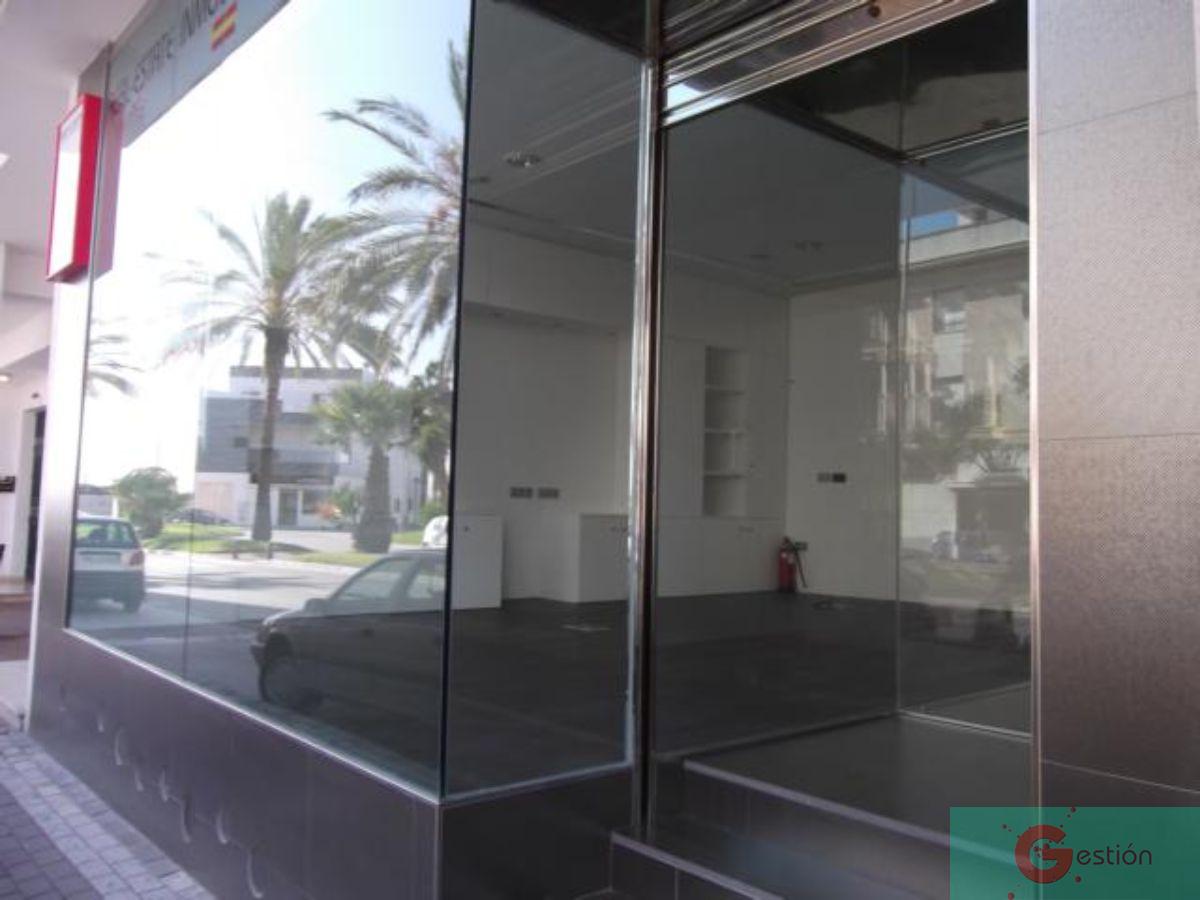 For sale of commercial in Salobreña