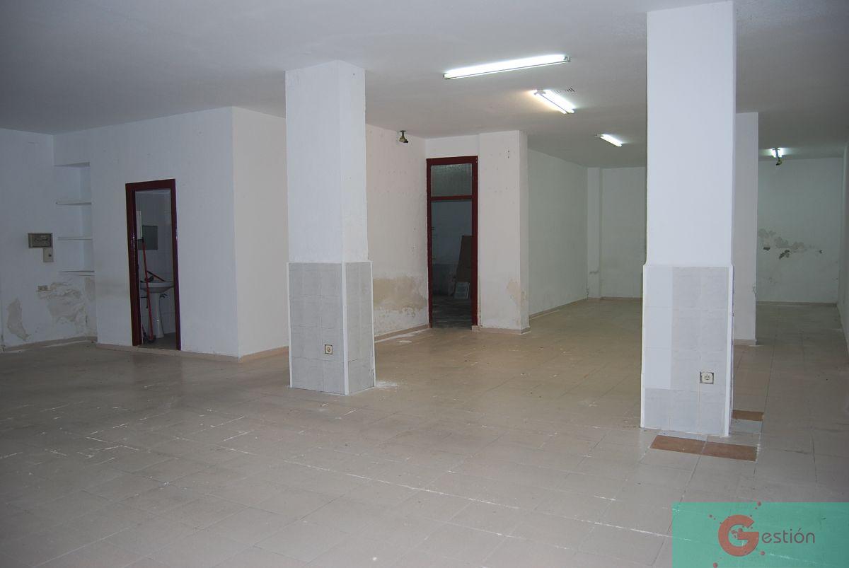 For sale of commercial in Salobreña