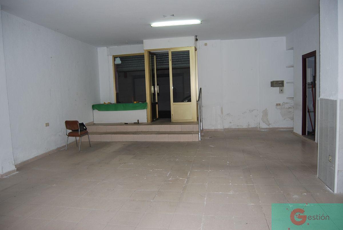 For sale of commercial in Salobreña