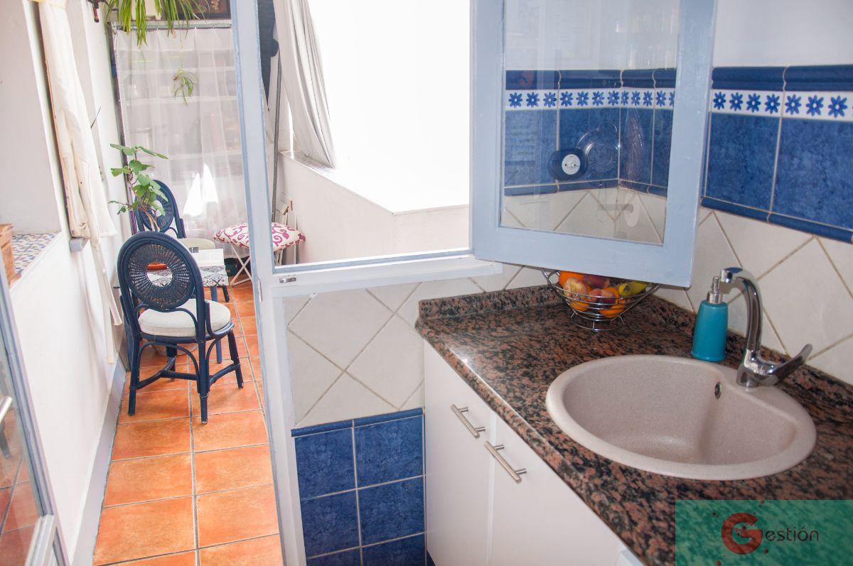 For sale of flat in Salobreña