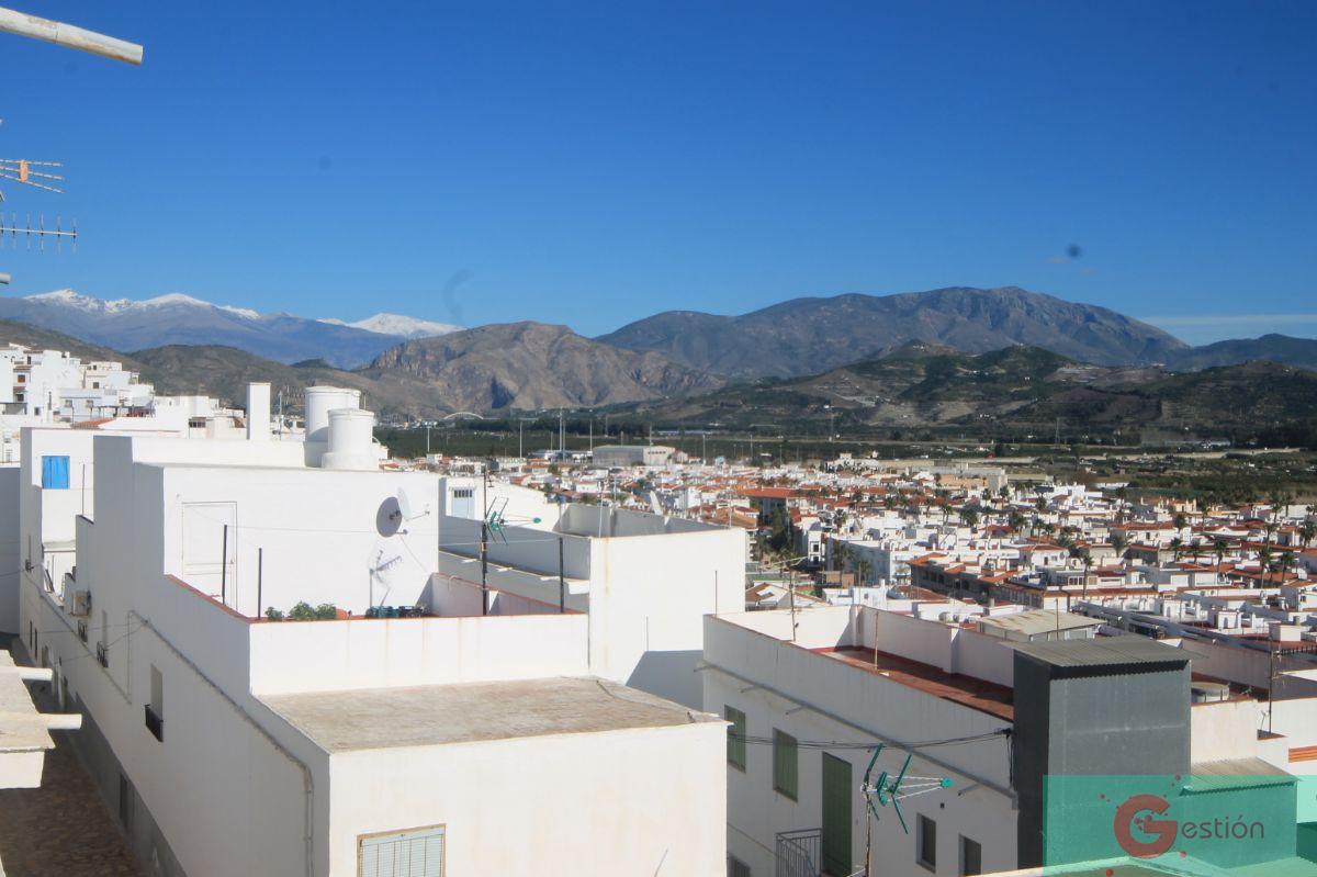 For sale of house in Salobreña