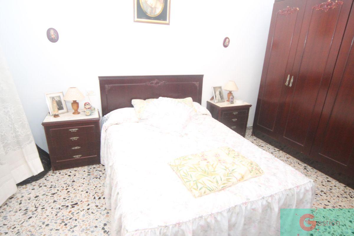 For sale of house in Salobreña