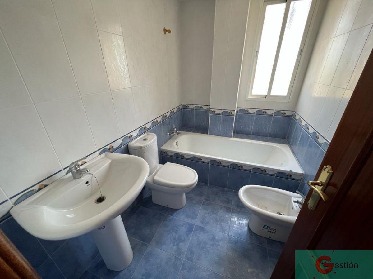 For sale of apartment in Salobreña