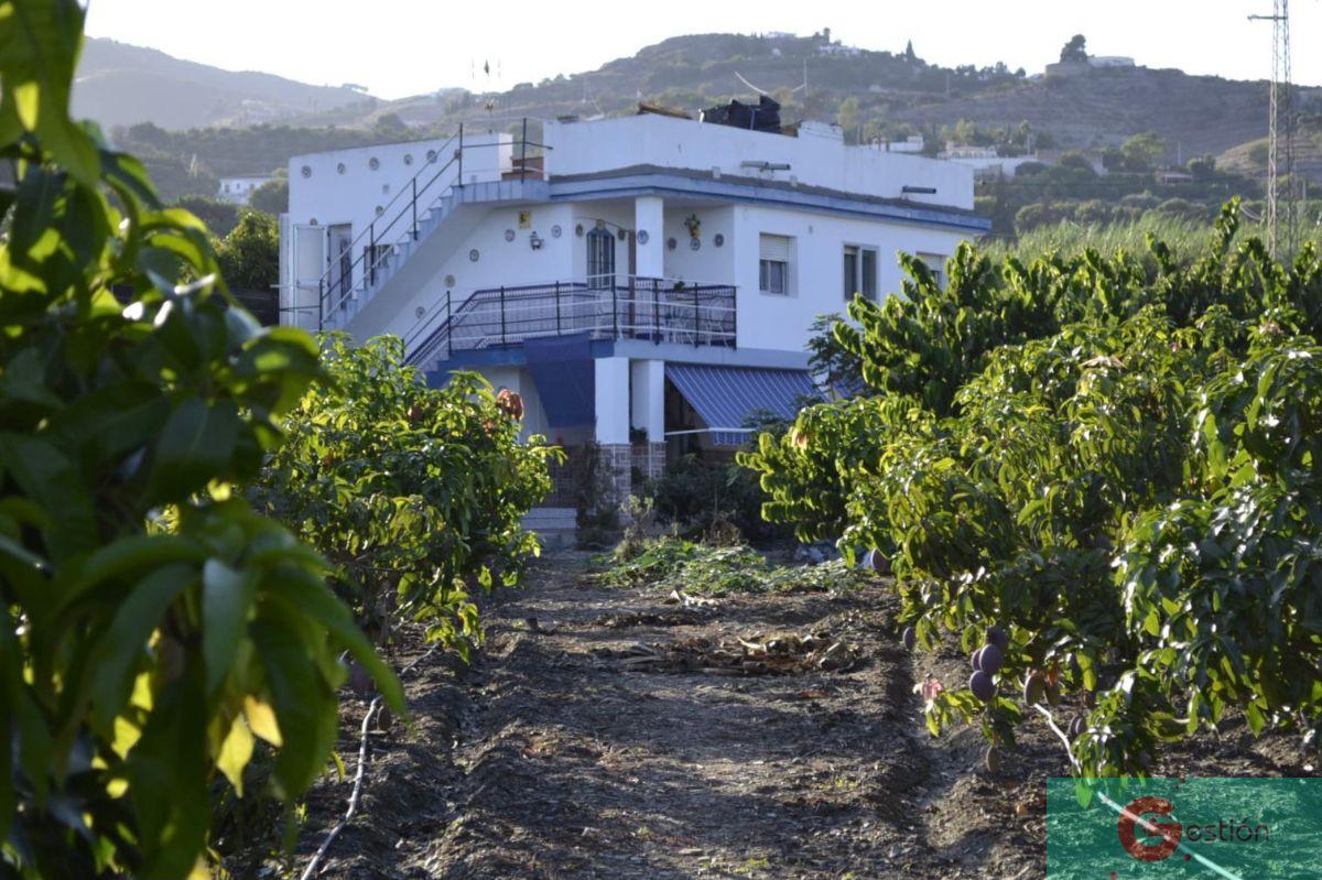 For sale of recreation property in Salobreña