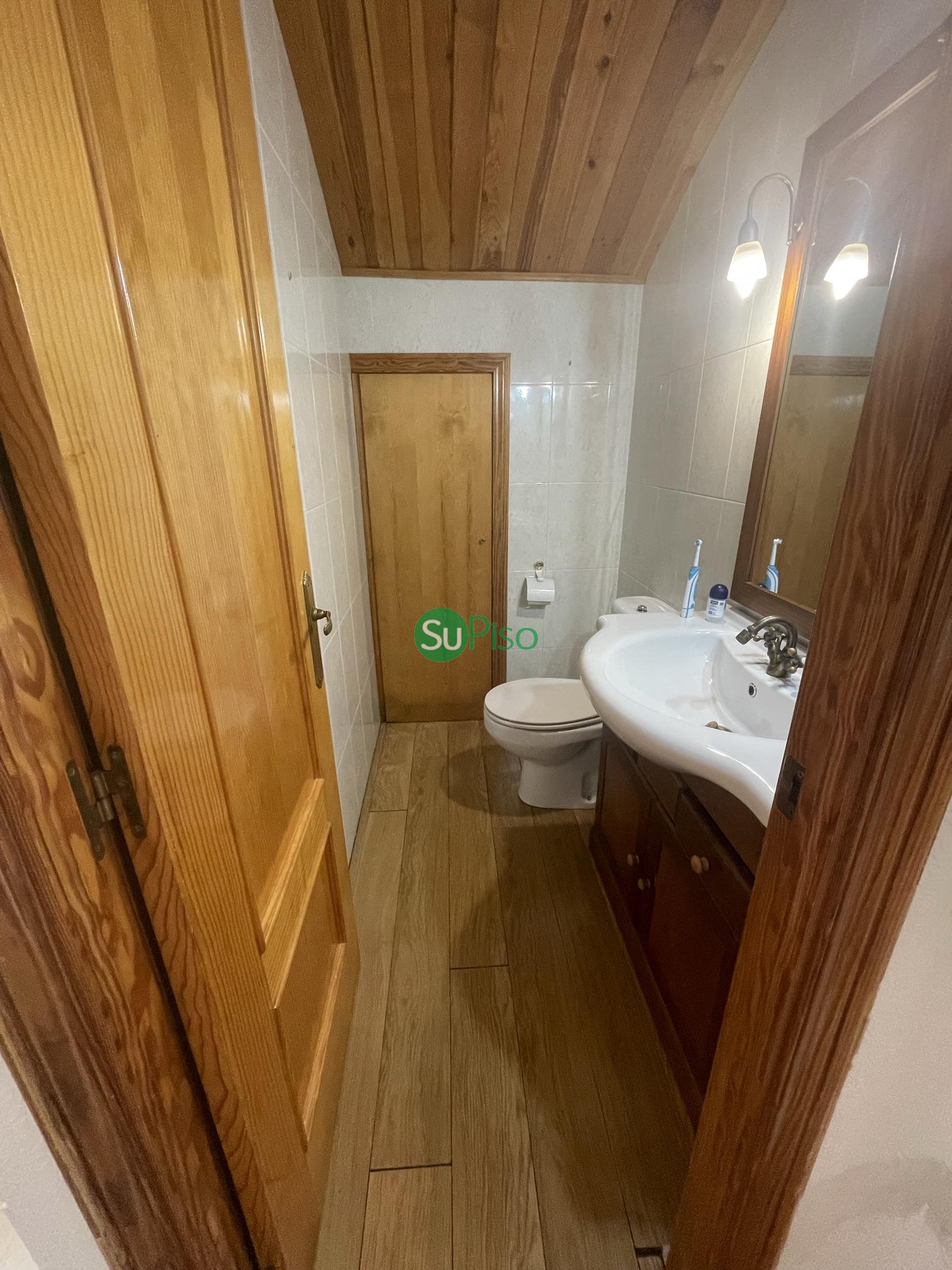 Venta de chalet en Cedillo del Condado