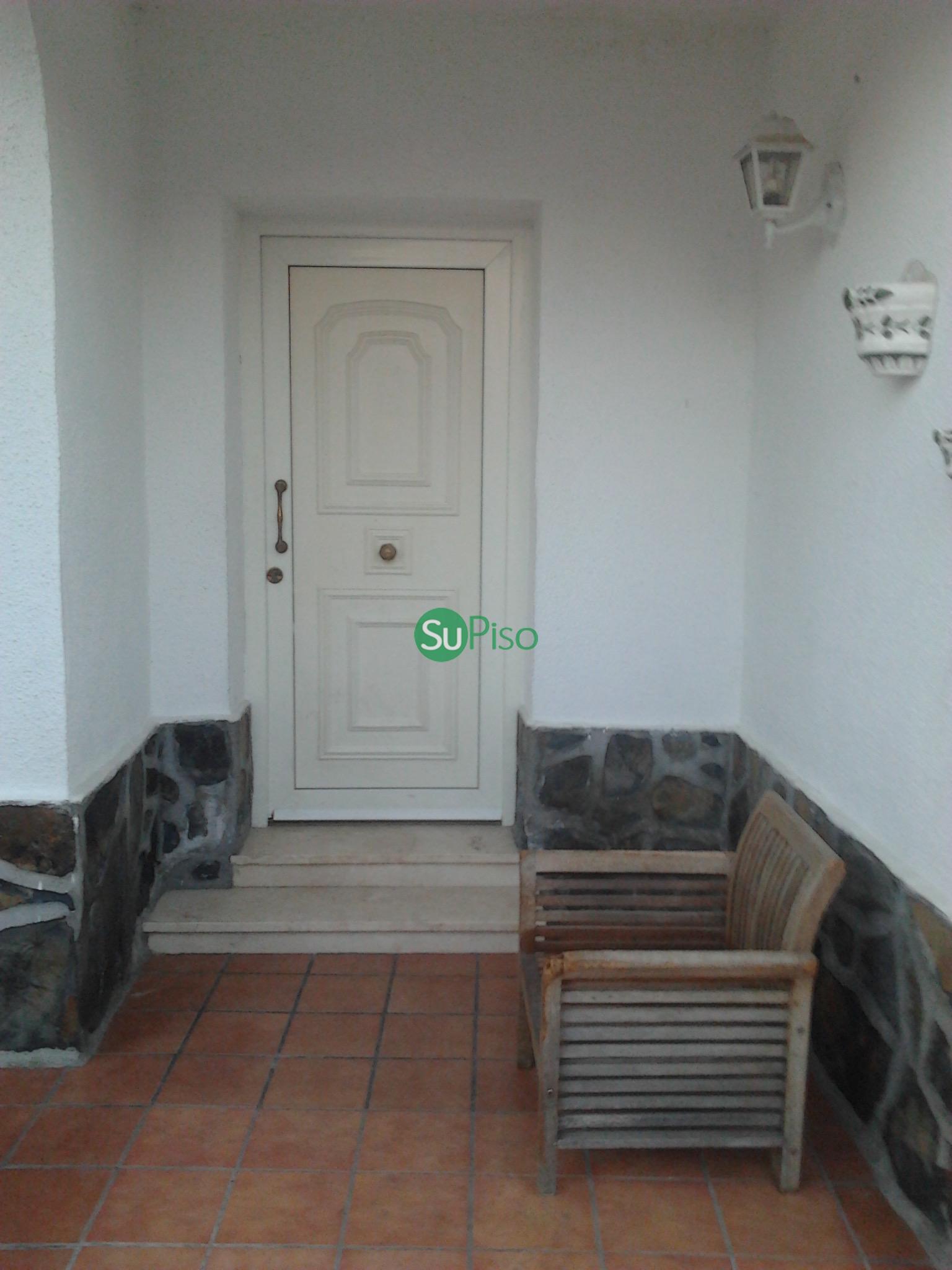 Venta de chalet en Cedillo del Condado