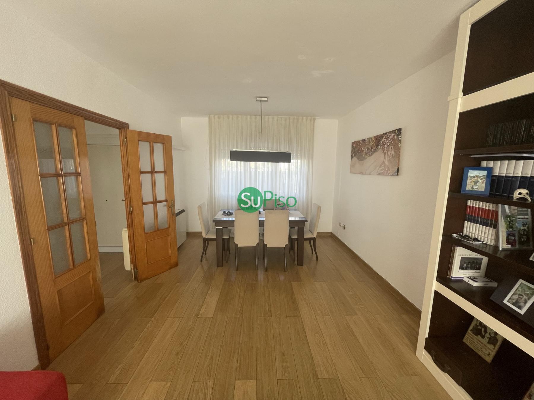 Venta de chalet en Cedillo del Condado