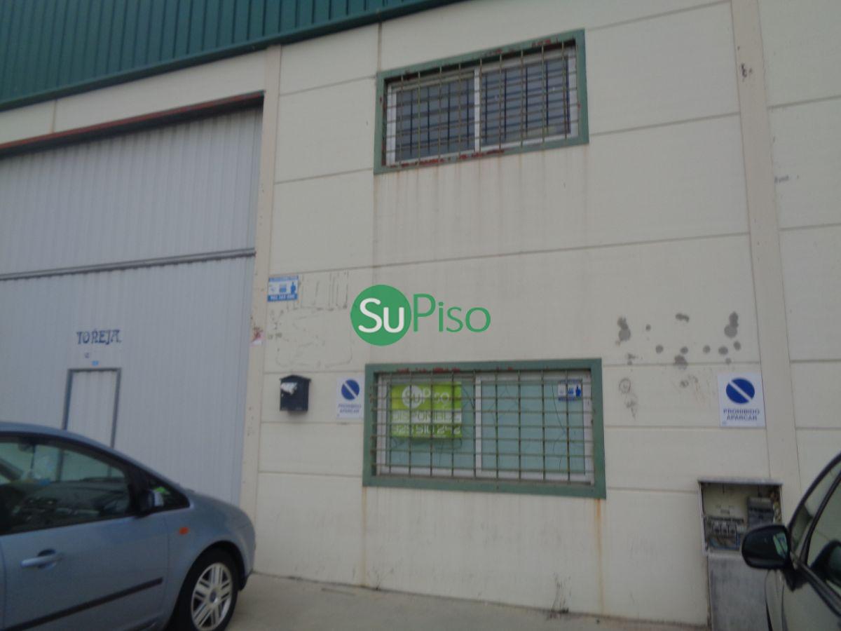 Venta de nave industrial en Yeles