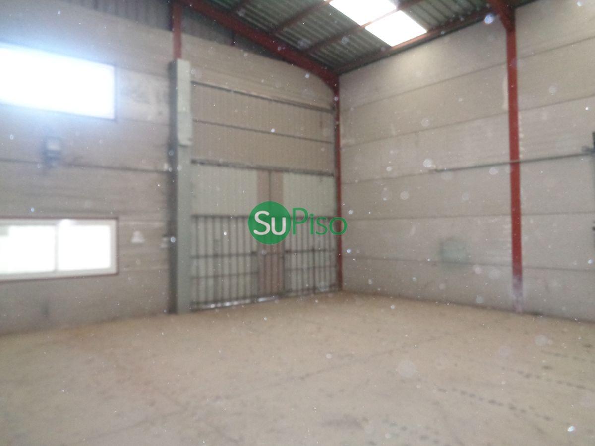 Venta de nave industrial en Yeles