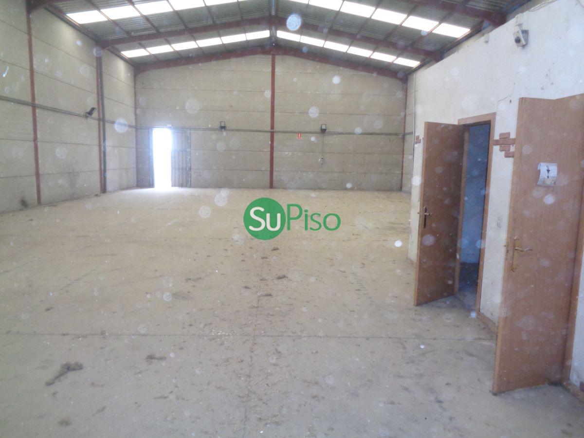 Venta de nave industrial en Yeles