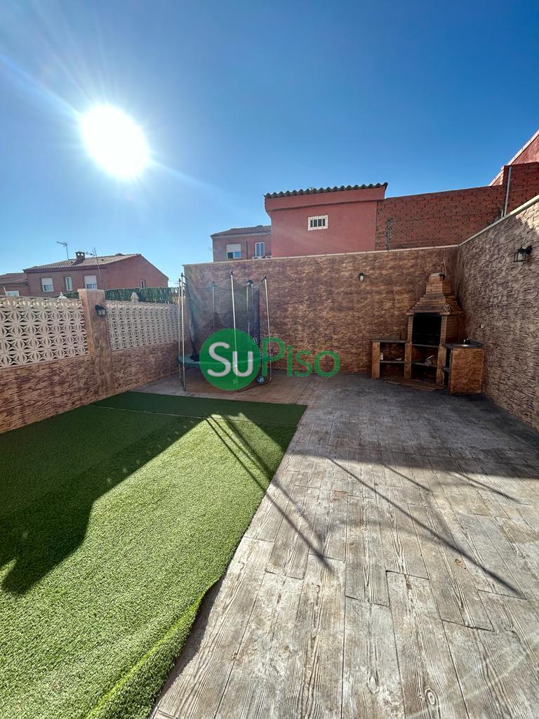 For sale of house in Yeles