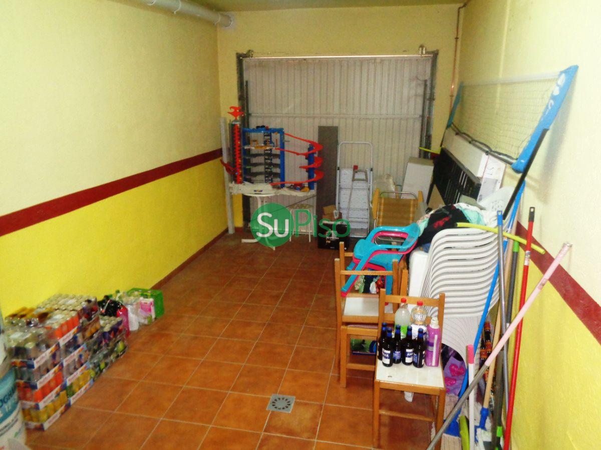 For sale of chalet in Yeles
