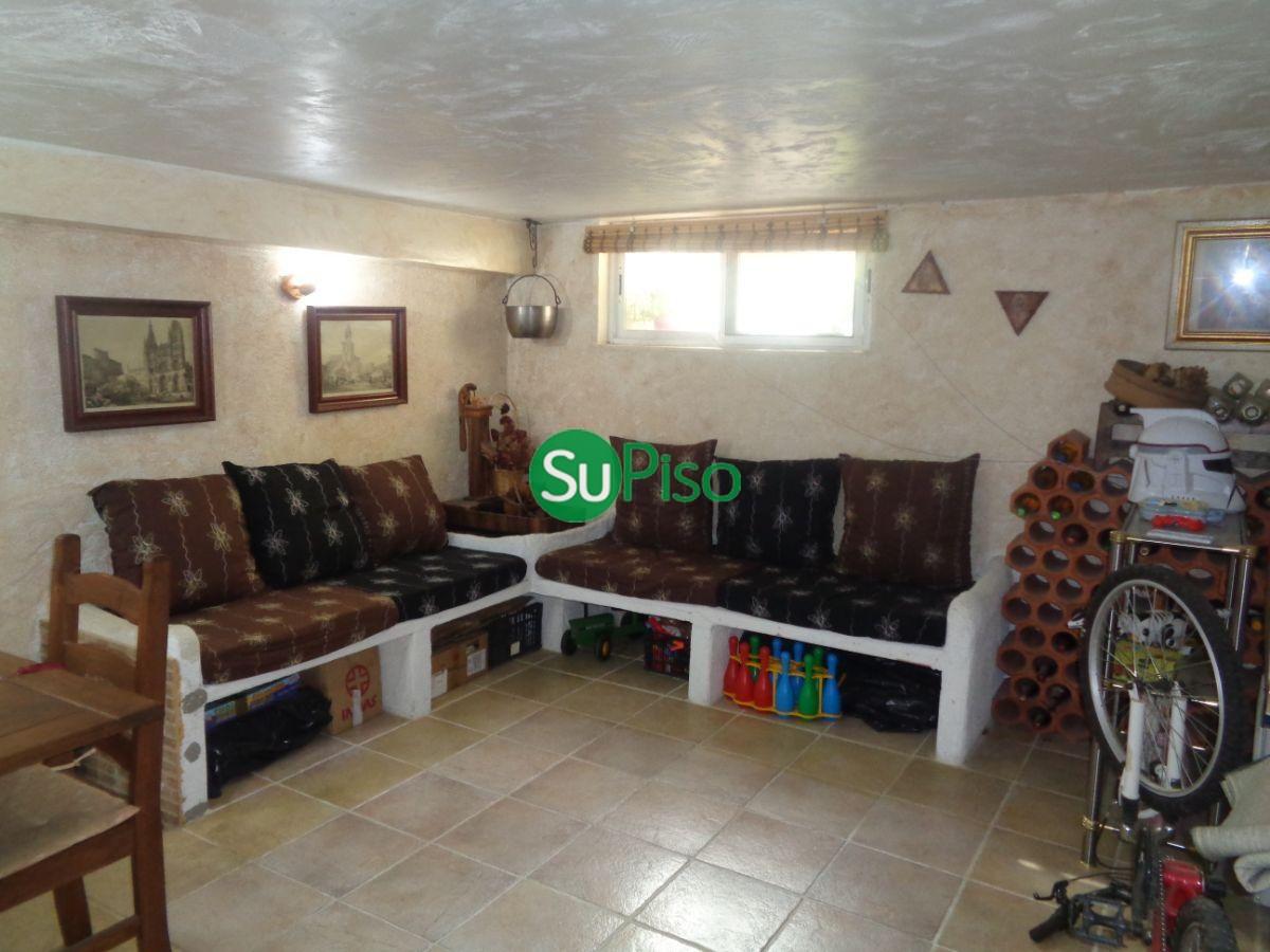 For sale of chalet in Yeles