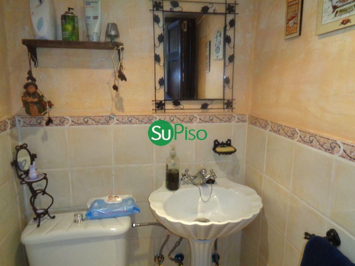 For sale of chalet in Yeles