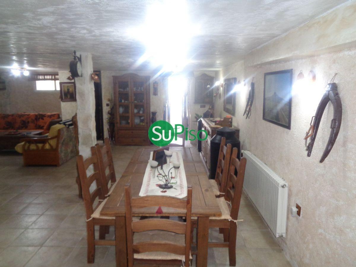 For sale of chalet in Yeles