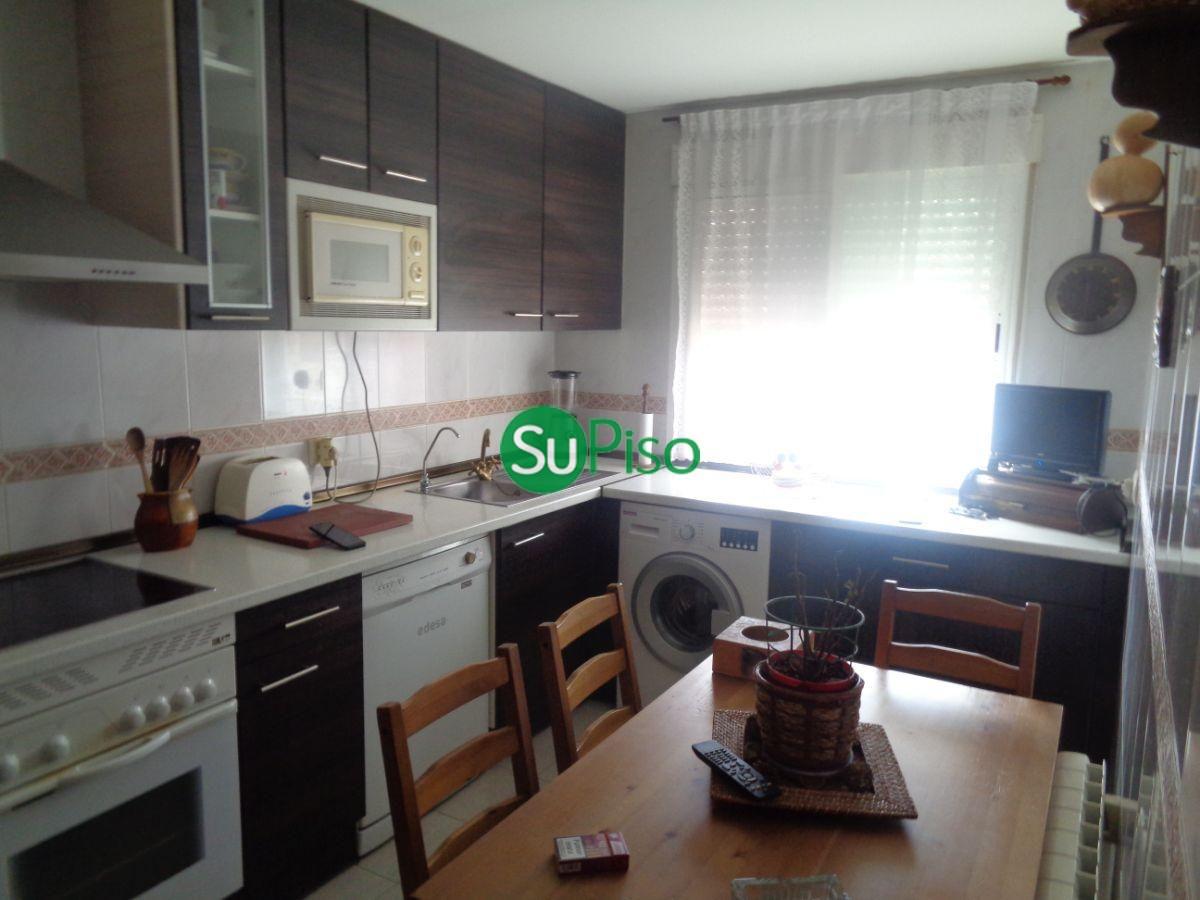 For sale of chalet in Yeles
