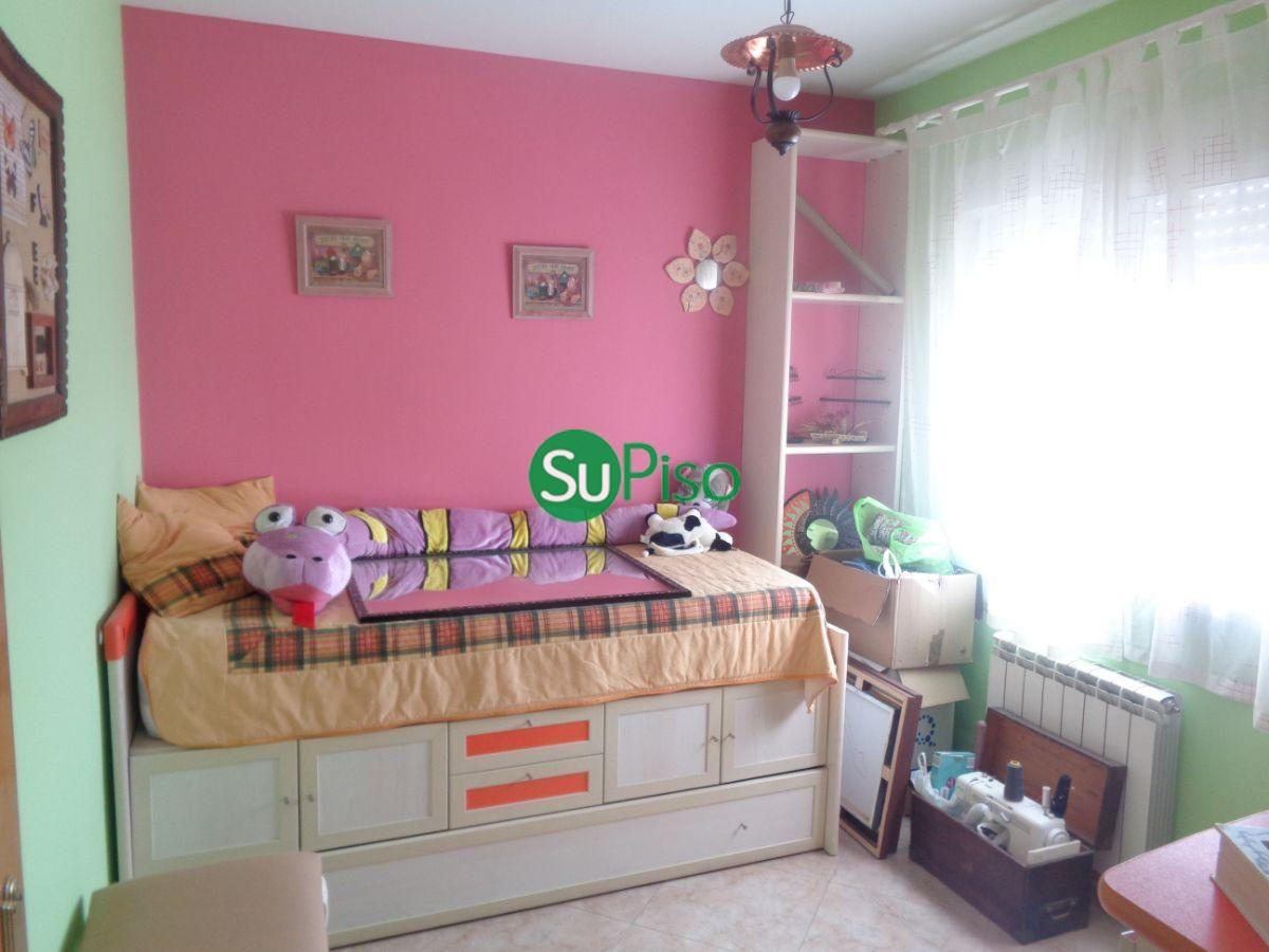 For sale of chalet in Yeles