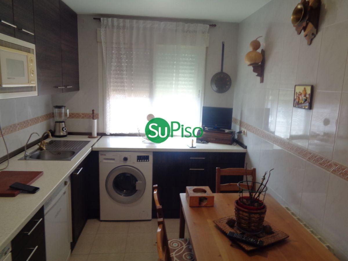 For sale of chalet in Yeles