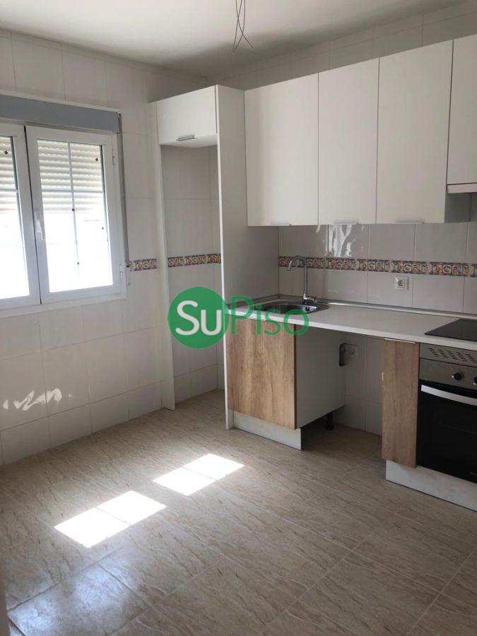 For sale of chalet in Yeles
