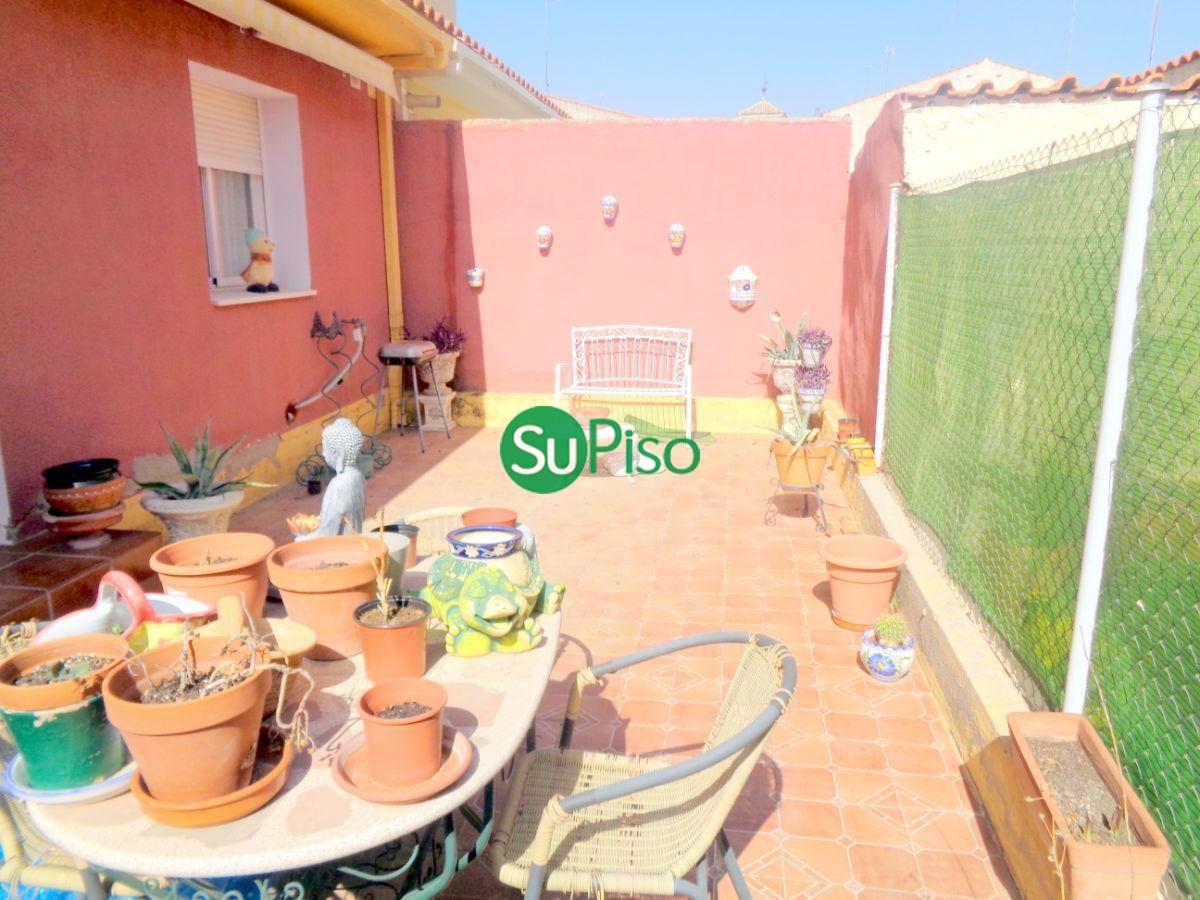 For sale of chalet in Yeles