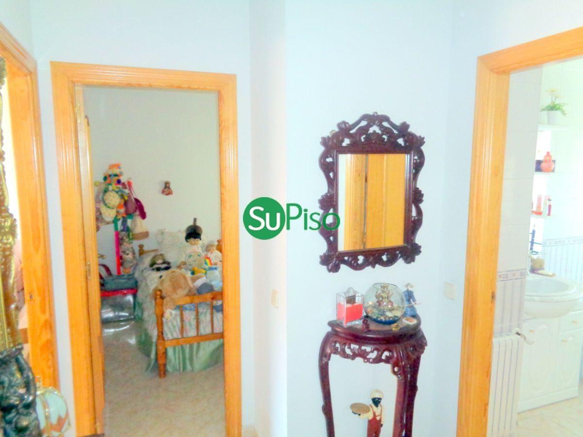 For sale of chalet in Yeles