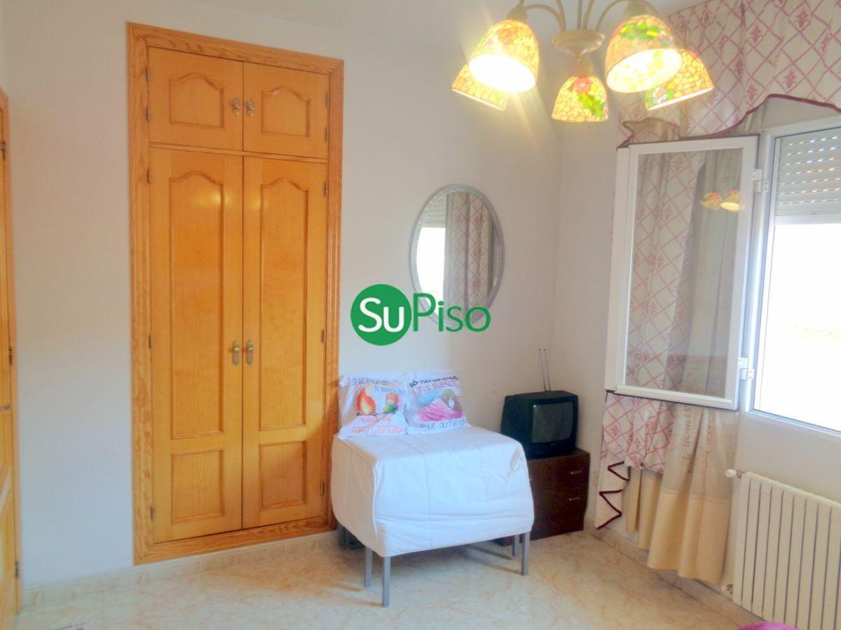 For sale of chalet in Yeles