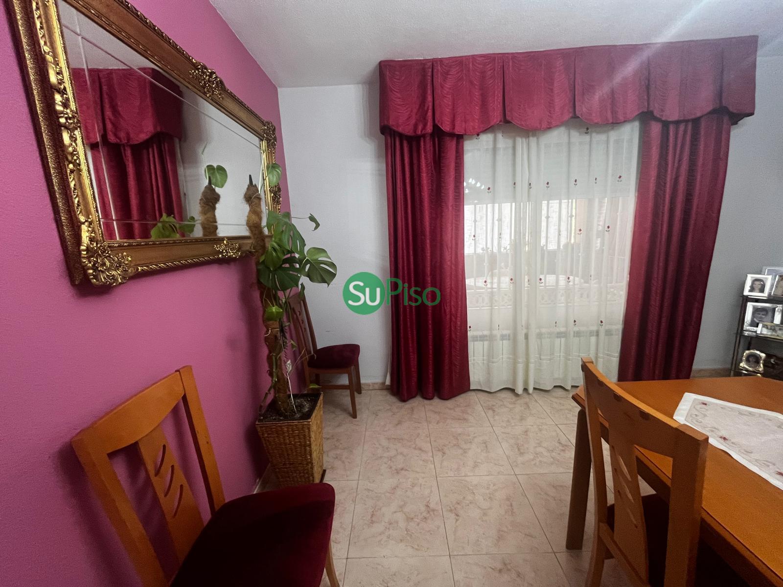 Venta de chalet en Yeles