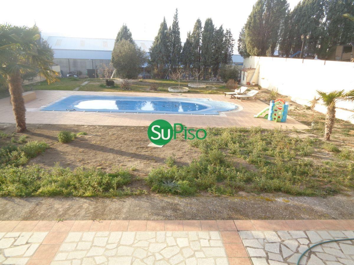 Venta de chalet en Yeles