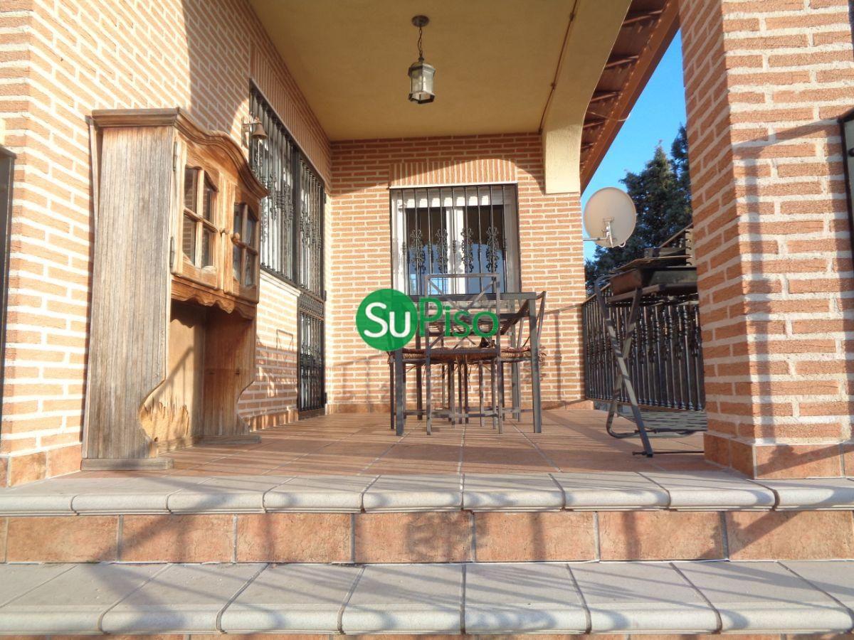 Venta de chalet en Yeles