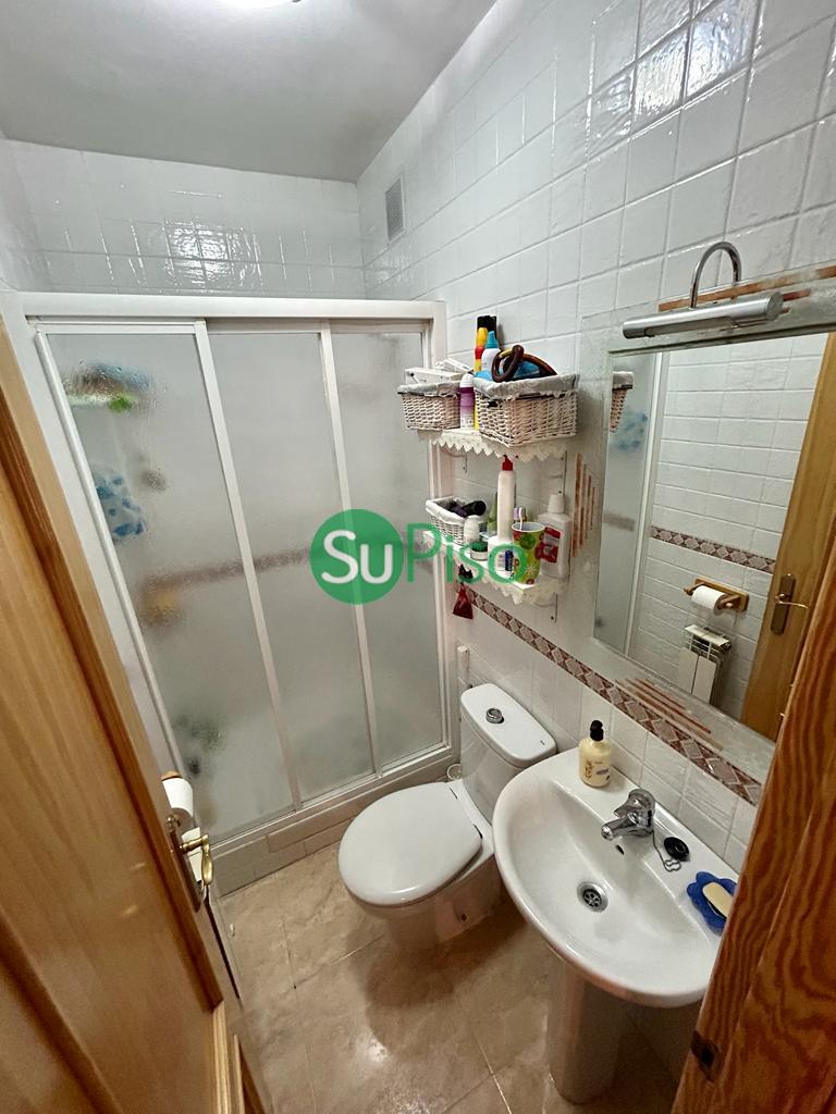 For sale of chalet in Yeles