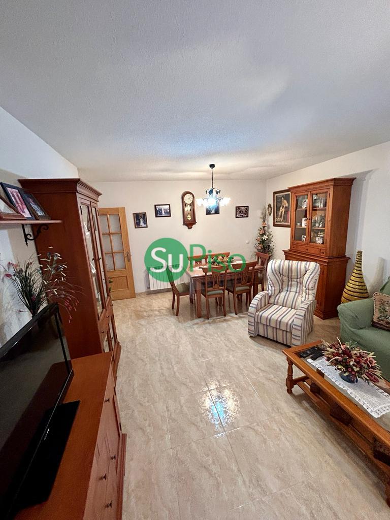For sale of chalet in Yeles
