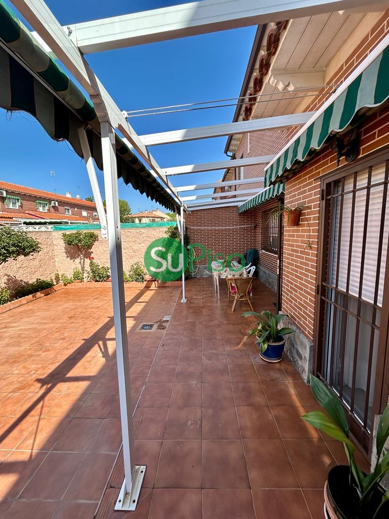 Venta de chalet en Yeles