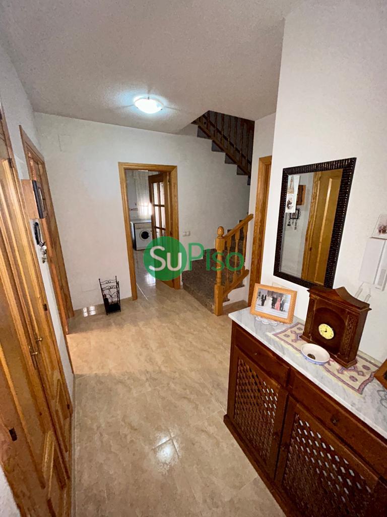 For sale of chalet in Yeles