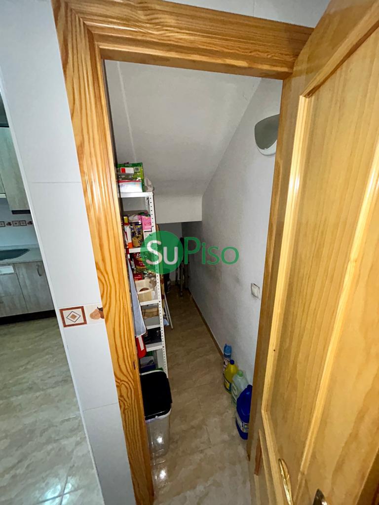 For sale of chalet in Yeles