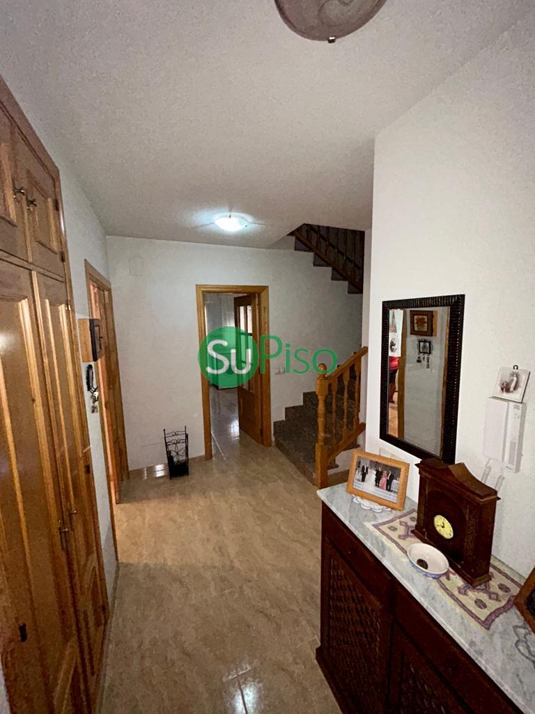 For sale of chalet in Yeles