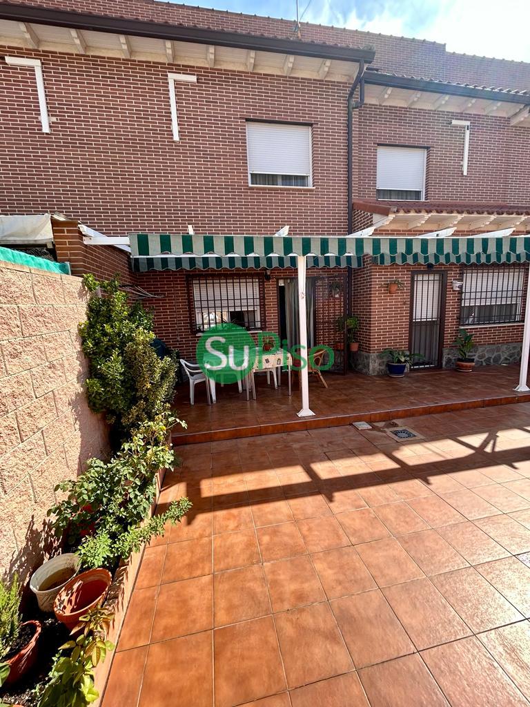 For sale of chalet in Yeles