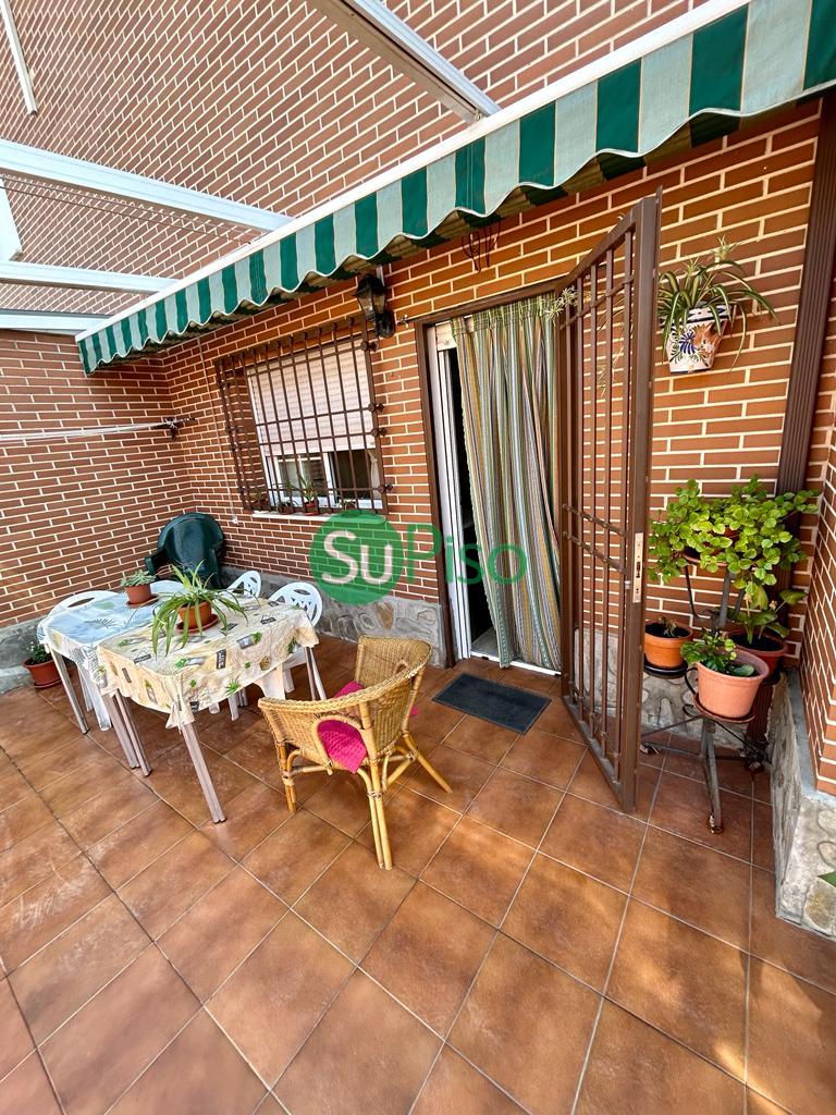 For sale of chalet in Yeles